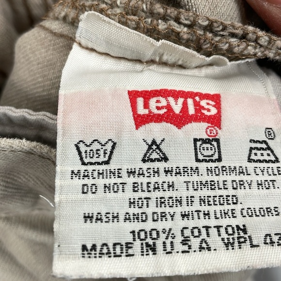 Levis 501 Jeans Mens 32-34 Straight Leg Red Tag Button Fly 5 Pocket Denim Jeans - Picture 9 of 10